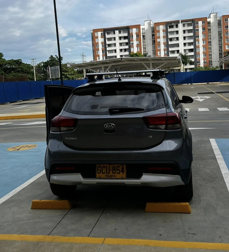 Kia Vivro Vibrant Aut 1.6 Vivro Vibrant Aut