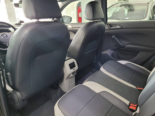 Imagem 12 de 13 de Volkswagen T-cross 1.4 250 Tsi Total Flex Highline