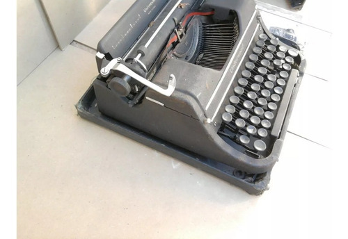 Antigua Maquina De Escribir Underwood ,made In Usa (Usado)
