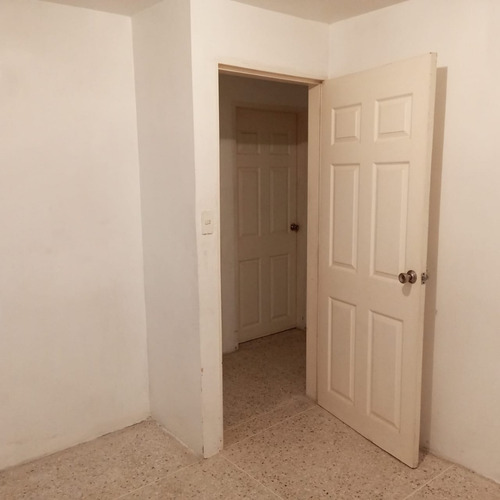 Imagen 14 de 23 de Global Alquila Apartamento En Paraparal, Res. Copoazu (gla-1153)