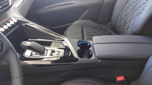 Imagen 17 de 19 de Nuevo Peugeot 3008 Gt Pack Tiptronic Thp 165cv Am22 Sa