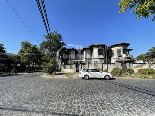Sitio En Venta En Ñuñoa, Se Puede Construir Hasta 5 Pisos