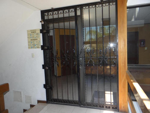 Edificio Comercial En Venta En Col. El Mirador, Puebla.