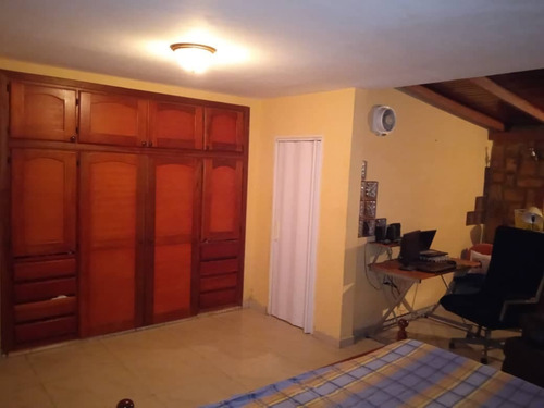 Imagen 7 de 11 de Hermoso Townhouse En Venta En Urb Araguama Country Andrews Rivero 04124959888