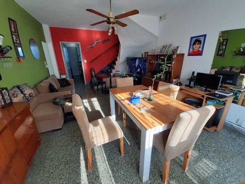 Imagen 3 de 14 de Casa Con Departamento En Venta En Ituzaingo Sur