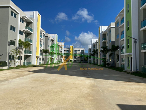 Apartamento 3er Nivel En Residencial Con Piscina, Santiago