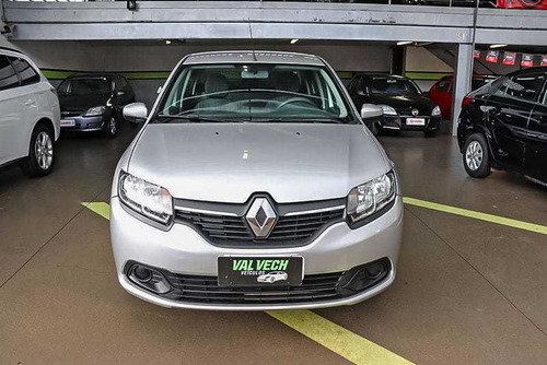Renault Logan Expr 1016v