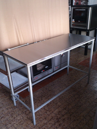 Imagen 3 de 3 de Mesa De Trabajo Acero Inoxidable 140x55 Cm Mesada Fabrica