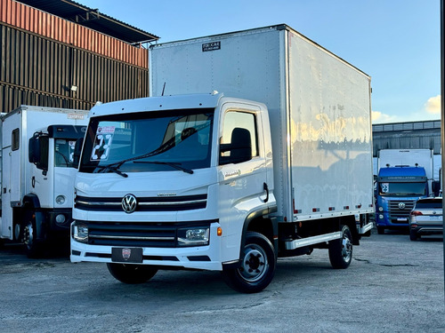 Volkswagen Express + 4x2 2023 - Baú Carga Seca