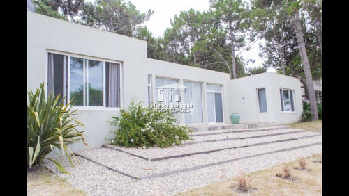 Venta Y Alquiler Temporario- Ref: 221