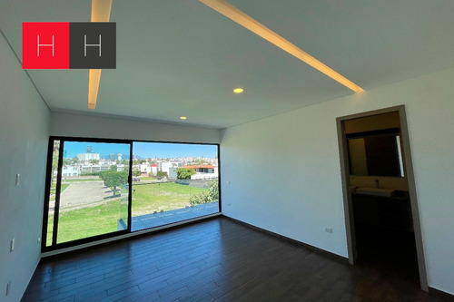 Casa En Venta En Lomas De Angelópolis I