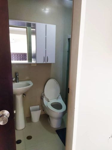 Imagen 7 de 11 de Alquiler De Apartamento Amoblado En El Parral 83 Mts . Rm