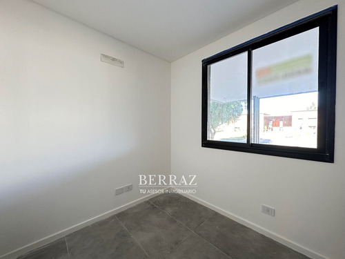 Casa Venta 5 Ambientes A La Laguna En Barrio San Matías Area 5 Escobar Lote De 974,75 M2