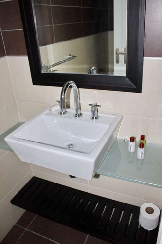 Apartamento En Venta De 2 Dormitorios En Playa Brava