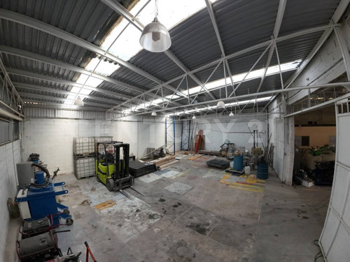 Bodega Comercial En Renta, Av. Cantera, Chihuahua