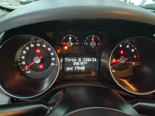 Fiat Punto 1.6 ESSENCE 16V FLEX 4P MANUAL