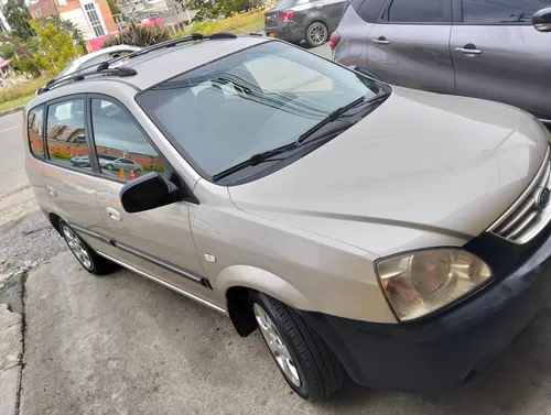 Kia Carens 2.0 Lx