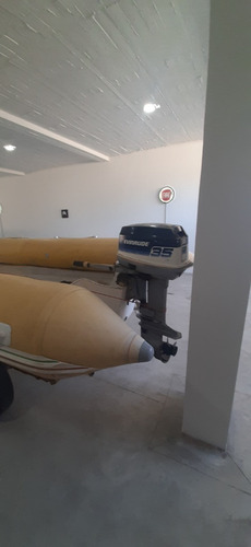 Imagen 4 de 16 de Bote Nautico Deportivo Cantieri