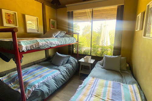 Casa En Venta De 5 Dorm. En Zapallar