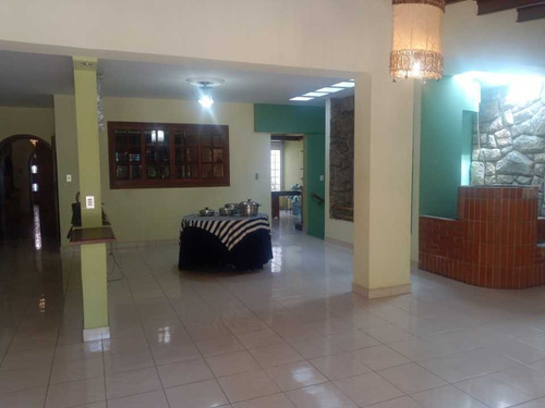 Imagen 4 de 19 de Vendo Casa 790m2 7h/7b/0p Colinas Sta. Monica 6046
