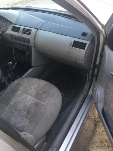 Volkswagen Gol 2000 1.0 16v 3p