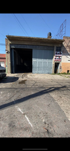 Imagen 7 de 11 de Excelente Galpon En Venta. La Tablada. 300 Mts2