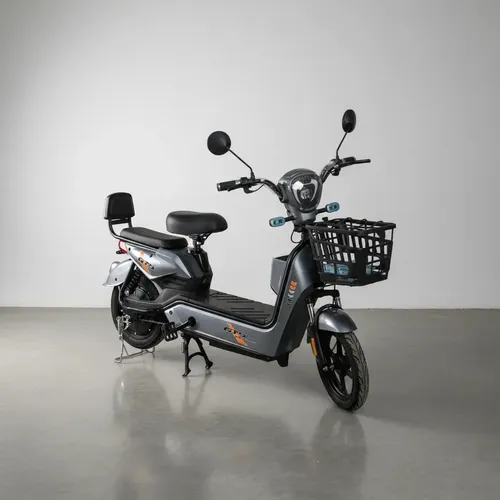 Bicicleta elétrica Gts Super Power na cor prata vista de perfil em estúdio com fundo branco