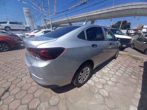 Imagen 5 de 15 de Chevrolet Onix 2021 4p Ls L3/1.0/t Aut (b)