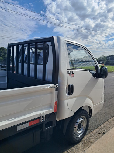 Kia Bongo 2.5 K2500 4X2 Rs Turbo S/ Carroceria 2P