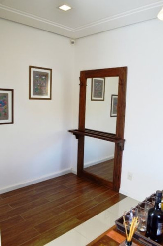 Casa Em Hípica Com 3 Dormitórios - Mi9268