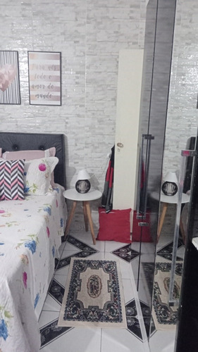 Casa1 São 4 Cômodos Casa2 São Dois Cômodos E 1 Banheiro