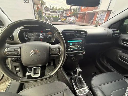 Citroën C4 Cactus 1.6 Shine Turbo Aut