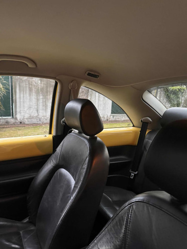 Volkswagen New Beetle 2.0 Luxury