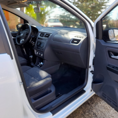 Imagen 12 de 16 de Volkswagen Suran 2014 1.6 Comfortline 101cv Ab