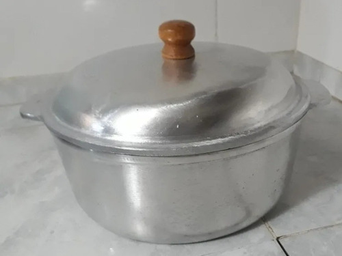 Imagen 7 de 8 de Olla 5 Litros Aluminio Fundido Tipo Essen 5,5mm Espesor