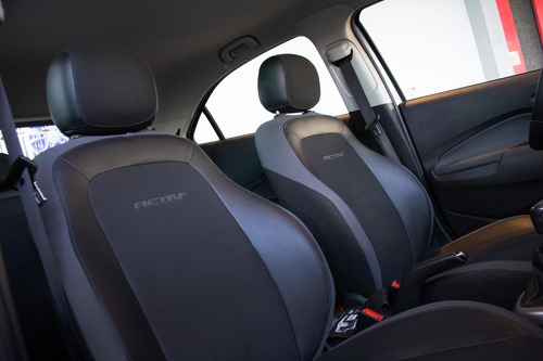 Imagen 12 de 14 de Chevrolet Onix Activ Nafta 2019 Plateado