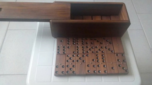 Juego De Domino,  Madera