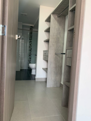 Imagen 10 de 30 de Se Vende Apartamento En Laureles , Medellín