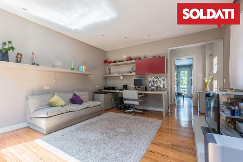 Venta - Casa 6 Ambientes - Coghlan