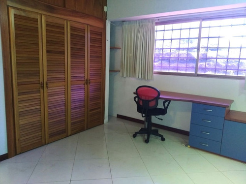 Imagen 17 de 30 de Town House En Urb. Los Olivos, Conj. Res. La Oliveña. Puerto Ordaz