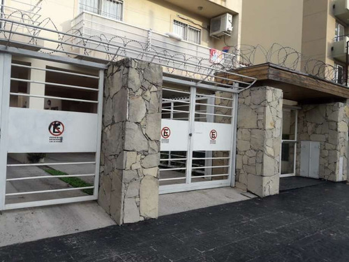 Imagen 11 de 11 de Departamento De 2 Ambientes En Venta - Moron Centro