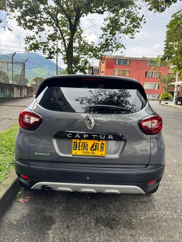 Renault Captur 2.0 Zen