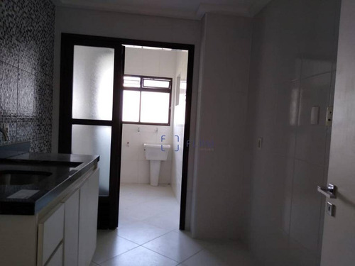 Apartamento Com 3 Dormitórios E 2 Vagas De Garagem - Chácara Inglesa - Ap10977