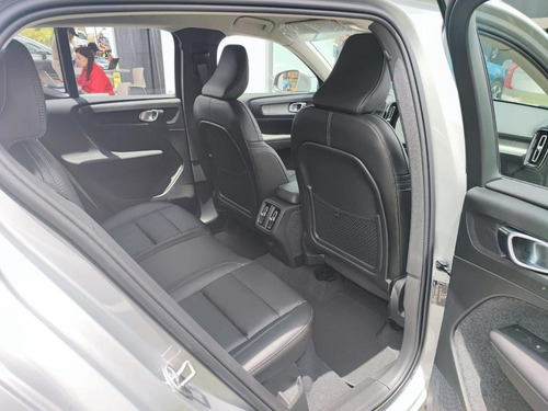 Imagen 7 de 10 de Volvo Xc40 B4 Plus Hibrida