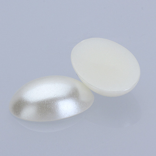 50 De Plástico Con Plano De Cabujón Ovalado De 14 X 10 Mm.