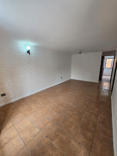 Venta De Casa En Pudahuel, 2dormitorios, 1baño