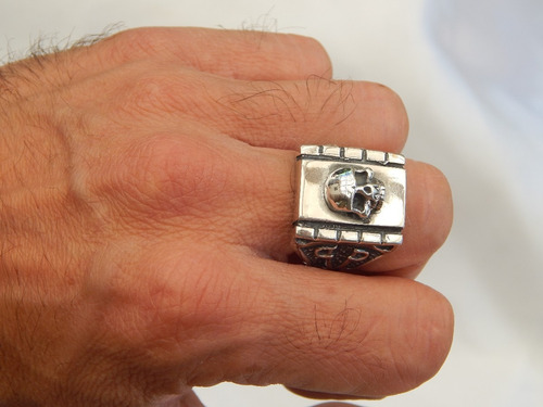 Anillo Tipo Sello Con Calavera.