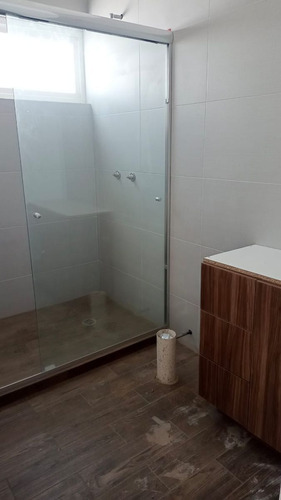 Preciosa Residencia En Misión San Jerónimo, 5 Habitaciones, Sótano, 6.5 Baños..