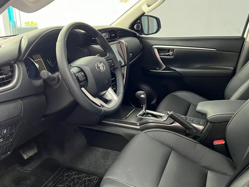 Toyota SW4 2.8 Tdi Srx Platinum 7L 4X4 Aut. 5P