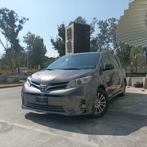 Toyota Sienna 3.5 Xle At